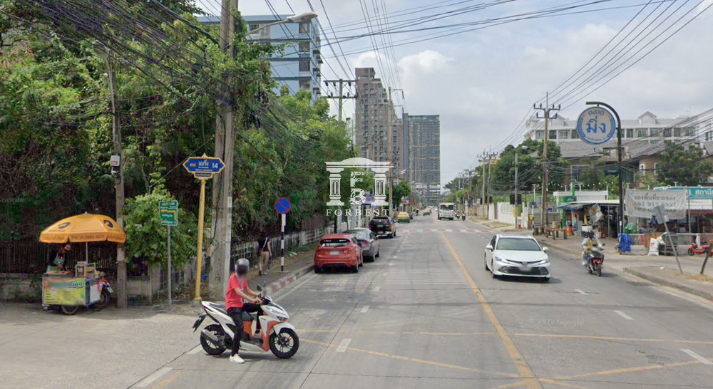 Sukhumvit-04-8.jpg